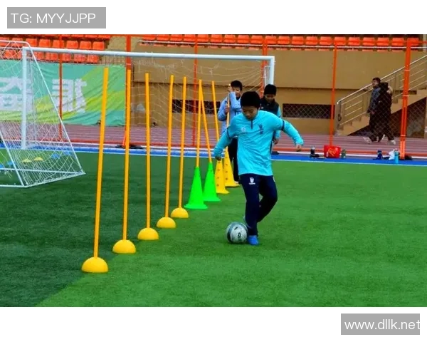 足球明星的训练秘籍揭秘提升球技的有效方法与技巧分享